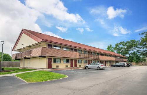 Greenwich Hotel | Red Roof Inn Virginia Beach