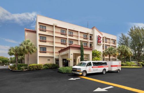 Seybold Hotel | Red Roof PLUS Miami Airport