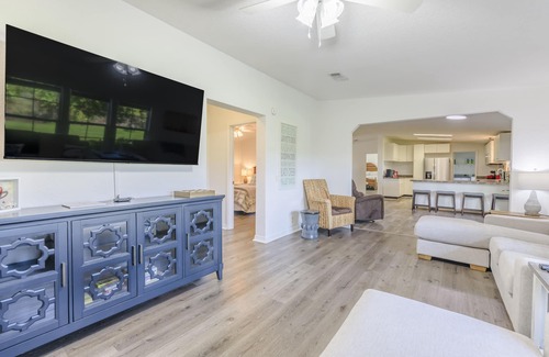 Freeport House | Red Rooster Cottage, Freeport