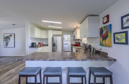 Freeport House | Red Rooster Cottage, Freeport