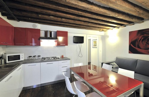 Santa Croce Apartment | Red Rose : Big apartment in an historical palace