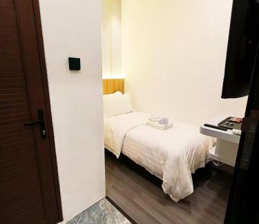 Bintulu Hotel | Red's Hotel
