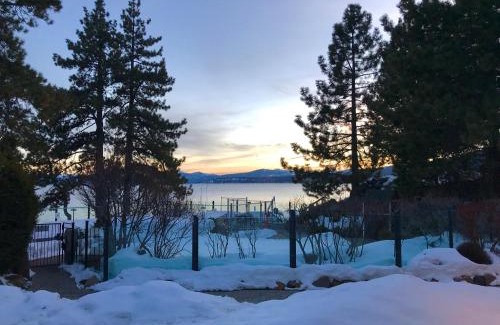 Tahoya Shores Cabin | Red Wolf Lakeside Lodge