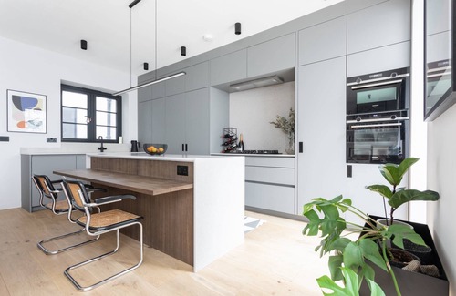 Redcliffe Apartment | Redcliffe Square XII by onefinestay