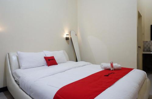 Grobogan Hotel | RedDoorz Syariah near Pasar Godong Grobogan