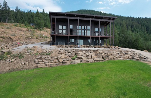 Post Falls House | Redemption Rock Bearstand - Modern Rustic Mountain Home - Post Falls, Idaho