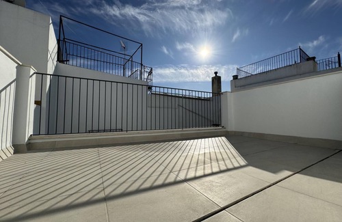 San Vicente Apartment | Redes Royale Apartments ·2B· Penthouse by Misterhost