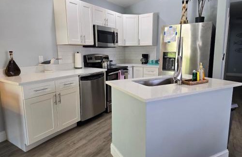 Bonita Shores Apartment | Redfish - Updated & Roomy 1.5 Mi to Beach Full Kitchen W&D
