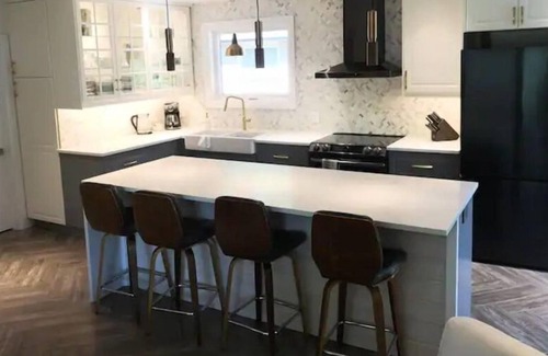 Stratford House | Redford~Casa "Mi Casa es su Casa"