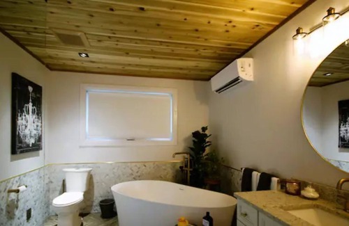 Stratford House | Redford~Casa "Mi Casa es su Casa"
