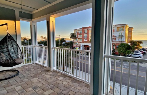 Redington Beach Apartment | Redington Beach Villas 307