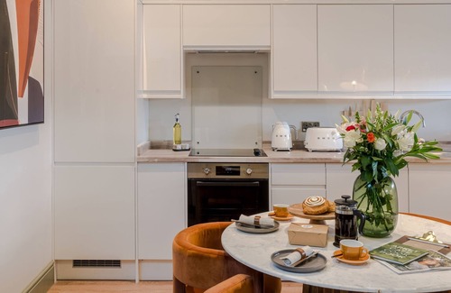 Bristol Apartment | Redland Place | Three (2 Bed)