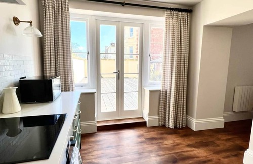 Bristol Apartment | Redland Suites - Apartment 3