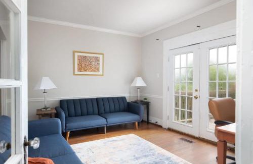 Redmont Park House | Redmont Revival-Whole House-Walkable-UAB