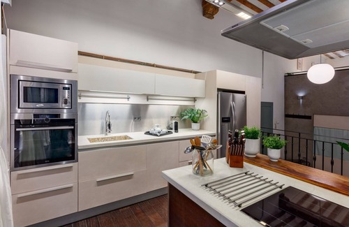 Palacio Apartment | Redondilla - Four Bedroom Apartment, Sleeps 7