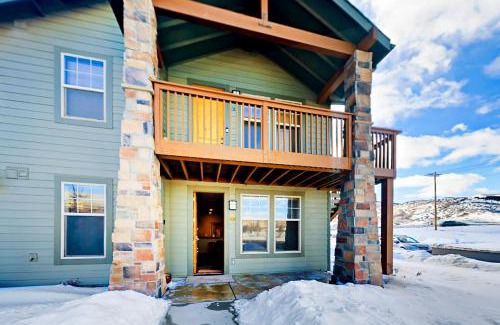 Kimball Junction Apartment | Redstone Retreat Unit A