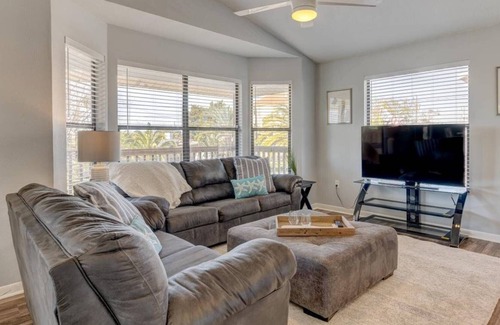 Hudson Beach Estates House | Reduced Price! 30 Mins to Beaches-Pet Friendly-Close to Weeki Wachee Park and Pine Island Beach!