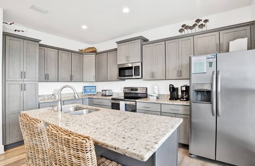 Morgantown House | Reduced Rate! A Sun Rae Hideaway-Pet-Friendly, 2 Pools