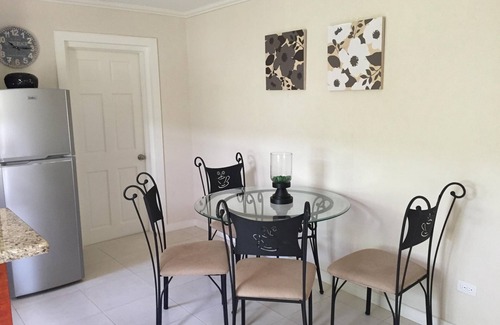 Halcyon Heights Apartment | REDUCED RATE: Modern,Spacious,Unbeatable Location, close to amenities,SUPER HOST