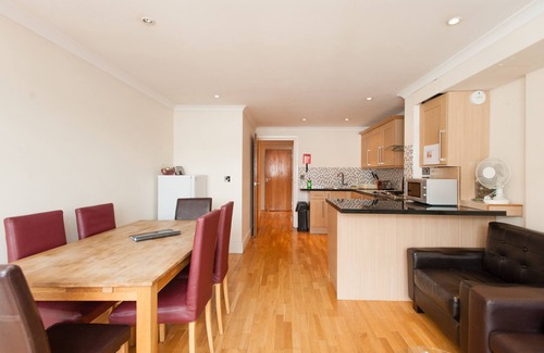 Waterloo House | *Reduced Rates* Terrace Apartment | apx. 10 Mins from London Eye, Zone 1