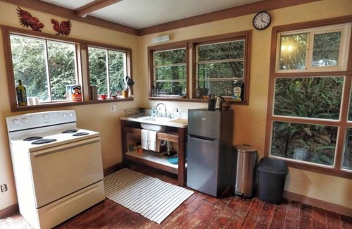 Arcata Apartment | Redwood Hideaway