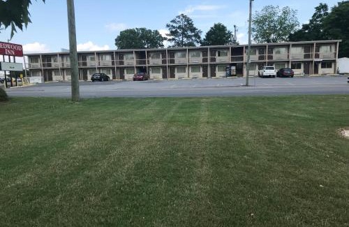 Gadsden Hotel | Redwood Inn