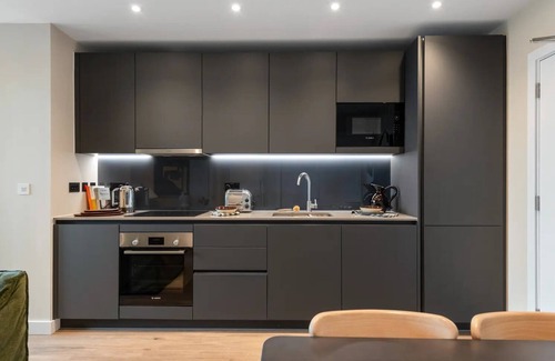 Bromley North Apartment | Reed Avenue City Escape