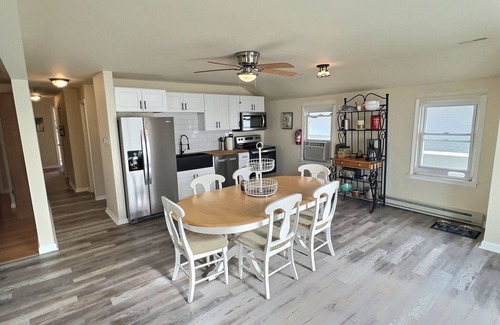 Goshen House | Reed's Beach Unforgettable Waterfront Getaway - The Sunsetter - Bay Front Home