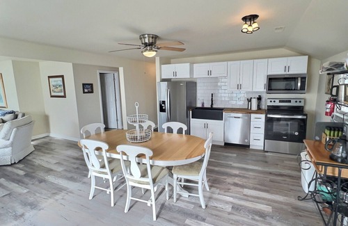 Goshen House | Reed's Beach Unforgettable Waterfront Getaway - The Sunsetter - Bay Front Home