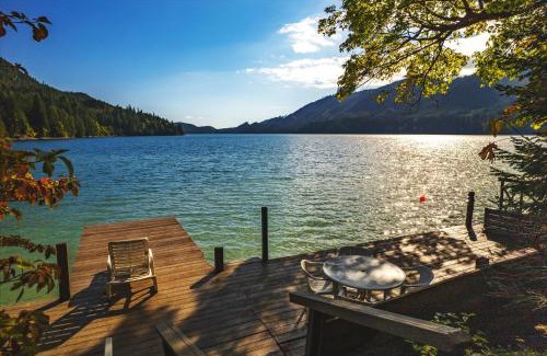 Hoodsport House | Reed's Cove Cabin