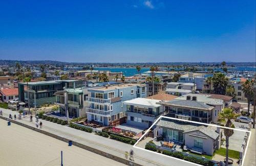 Central Mission Beach House | Reef Break 1