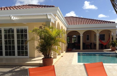 Sabadeco Villa | Reef Front Divers Dream Crown Ridge Luxury Villa In Beautiful Sabadeco!