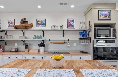 Morehead City House | Reel Nice is a fisherman's paradise! Plenty of room for boats and trailers!