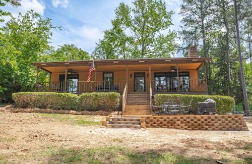 Leesville House | Reel Relaxing