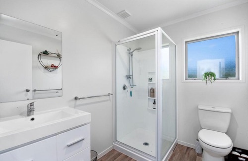 Motuoapa House | Reelax Inn - Motuoapa Holiday Home