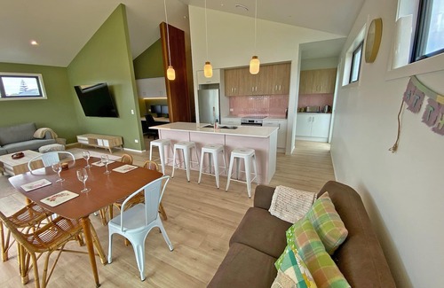 Waihi Beach House | Reely Great on Reel - Brand New Quiet Home minutes from beach