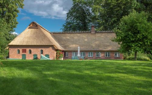 Brarupholz House | Reetdach-Oase