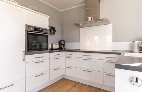 Tating Cottage | Reetdachhaus Ahoi, Deutschland