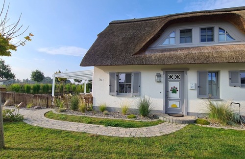 Zierow House | Reethaus beach shell