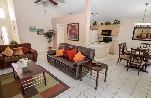 Lake Berkley Villa | Ref 10. Lake Berkley. Villa own pool. Gas BBQ. Near Disney