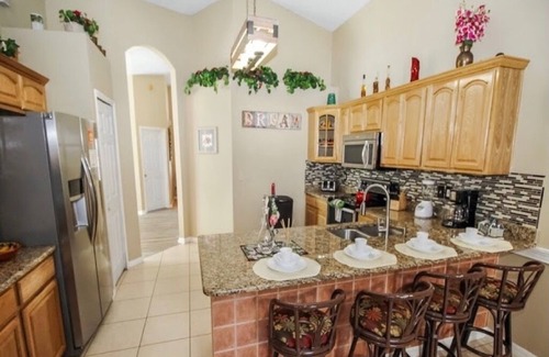 Lake Berkley Villa | Ref 17. Lake Berkley. Superb Villa , own pool. BBQ.Nr Disney