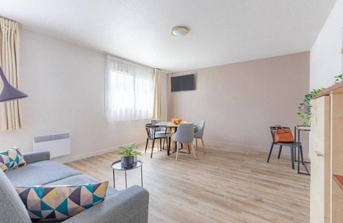 Roubaix Apartment | Refait A Neuf