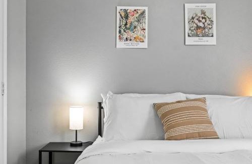 Fossil Creek Apartment | Refined Unit 2BR, 2BA Pool Access