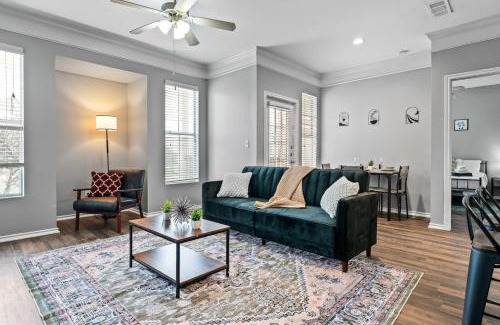 Fossil Creek Apartment | Refined Unit 2BR, 2BA Pool Access