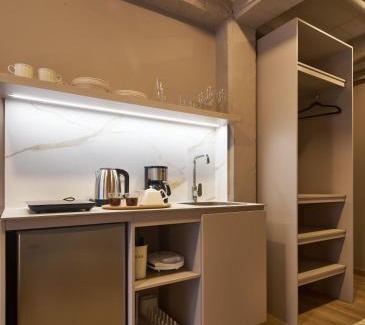 Financial District Apartment | Refined Urban Living in Chapinero Alto