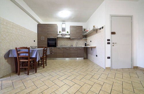 Spoleto Apartment | Refini Street Apartment