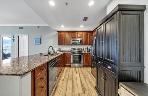 Upper Grand Lagoon Apartment | Reflections 402 by Emerald Coast Retreats