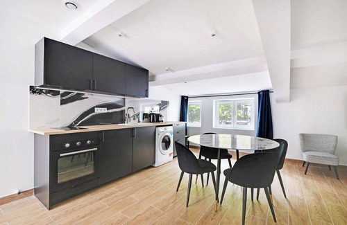 18th Arrondissement Apartment | Refreshing 2BD/6P apartment - 18th ard