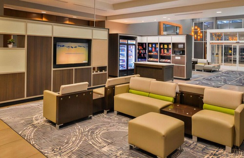 Waldron House | Refreshingly Bright Space Enjoy Premium Comfort