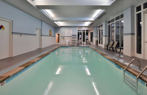 Waldron House | Refreshingly Bright Space Enjoy Premium Comfort